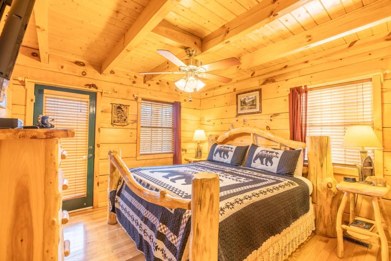 Moonshine Ridge Cabin With Hot Tub And Fire Pit Пиджен-Фордж Экстерьер фото