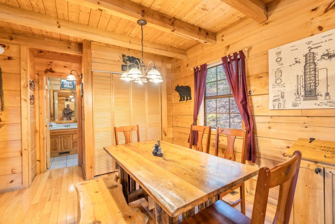 Moonshine Ridge Cabin With Hot Tub And Fire Pit Пиджен-Фордж Экстерьер фото