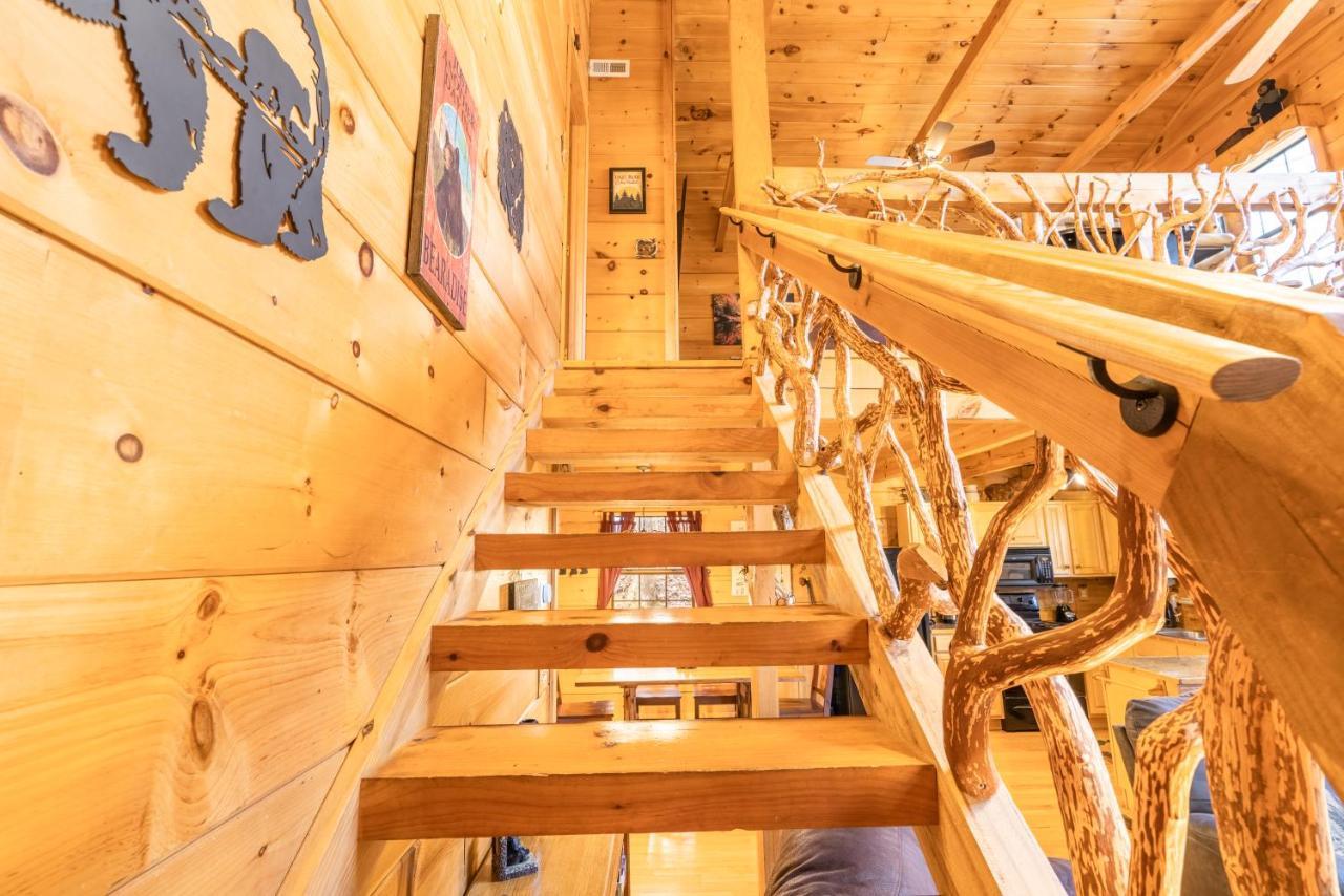 Moonshine Ridge Cabin With Hot Tub And Fire Pit Пиджен-Фордж Экстерьер фото